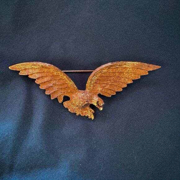 Jewelry - Vintage Gold Plated Benedikt NY Swooping Eagle in Flight Brooch [Jewelry 031]